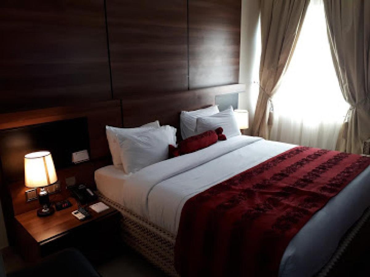 Room In Lodge - Best Western Plus-Ibadan Zewnętrze zdjęcie